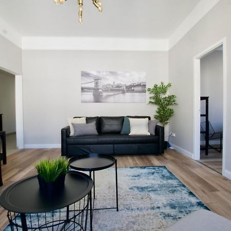 Standard Apartment by Hi5 - Tátra street Budapest Esterno foto