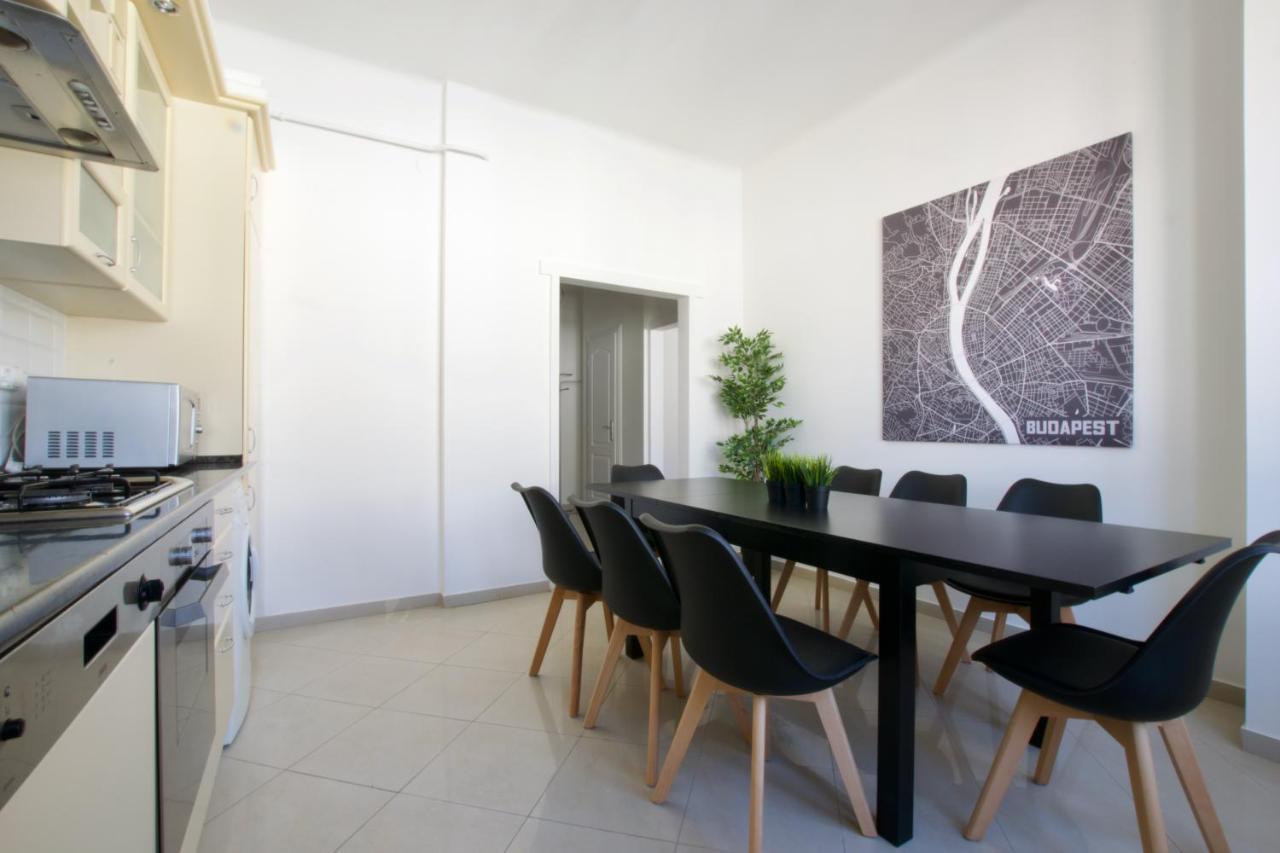 Standard Apartment by Hi5 - Tátra street Budapest Esterno foto