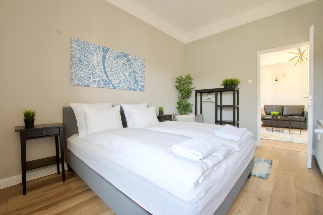 Standard Apartment by Hi5 - Tátra street Budapest Esterno foto