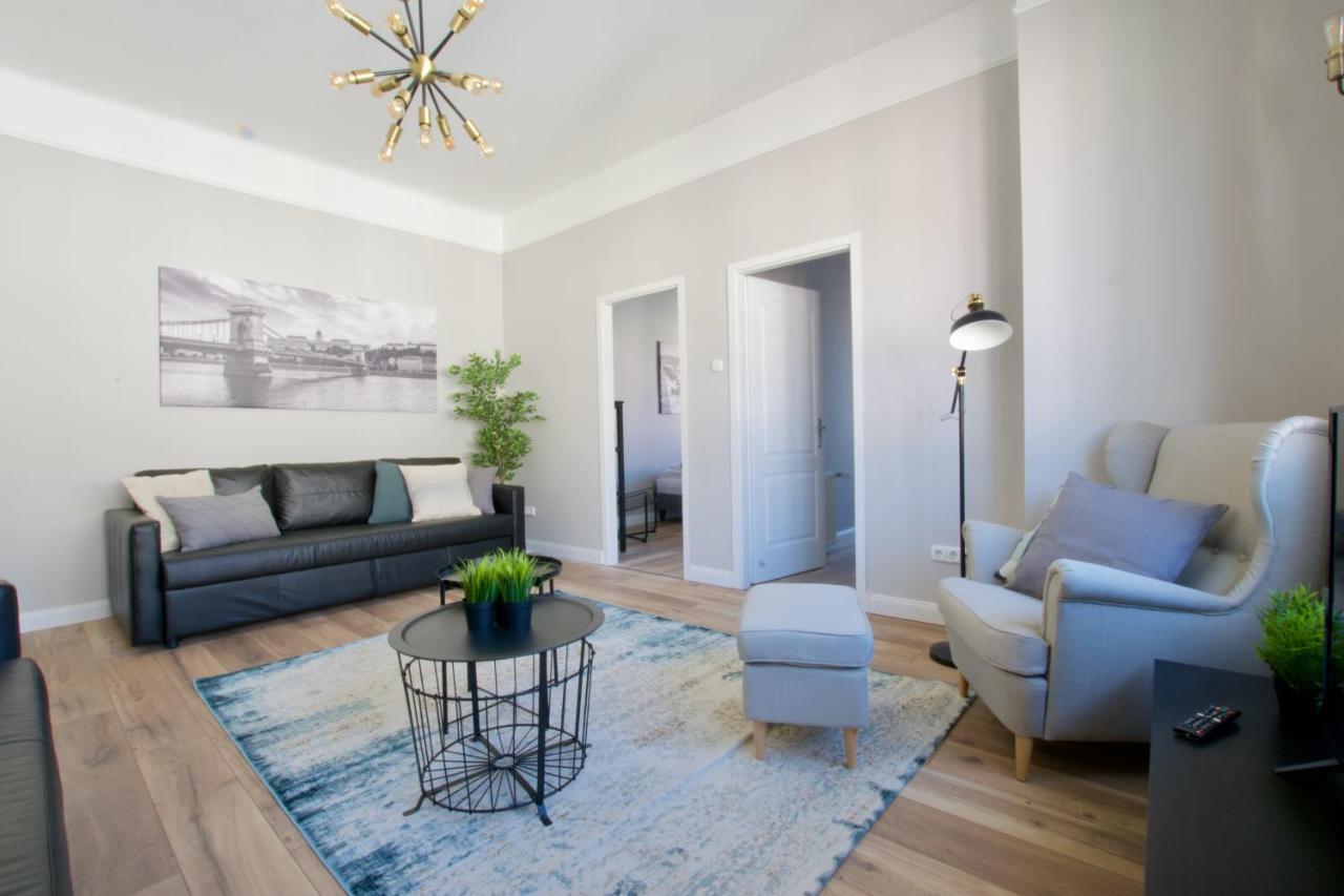 Standard Apartment by Hi5 - Tátra street Budapest Esterno foto