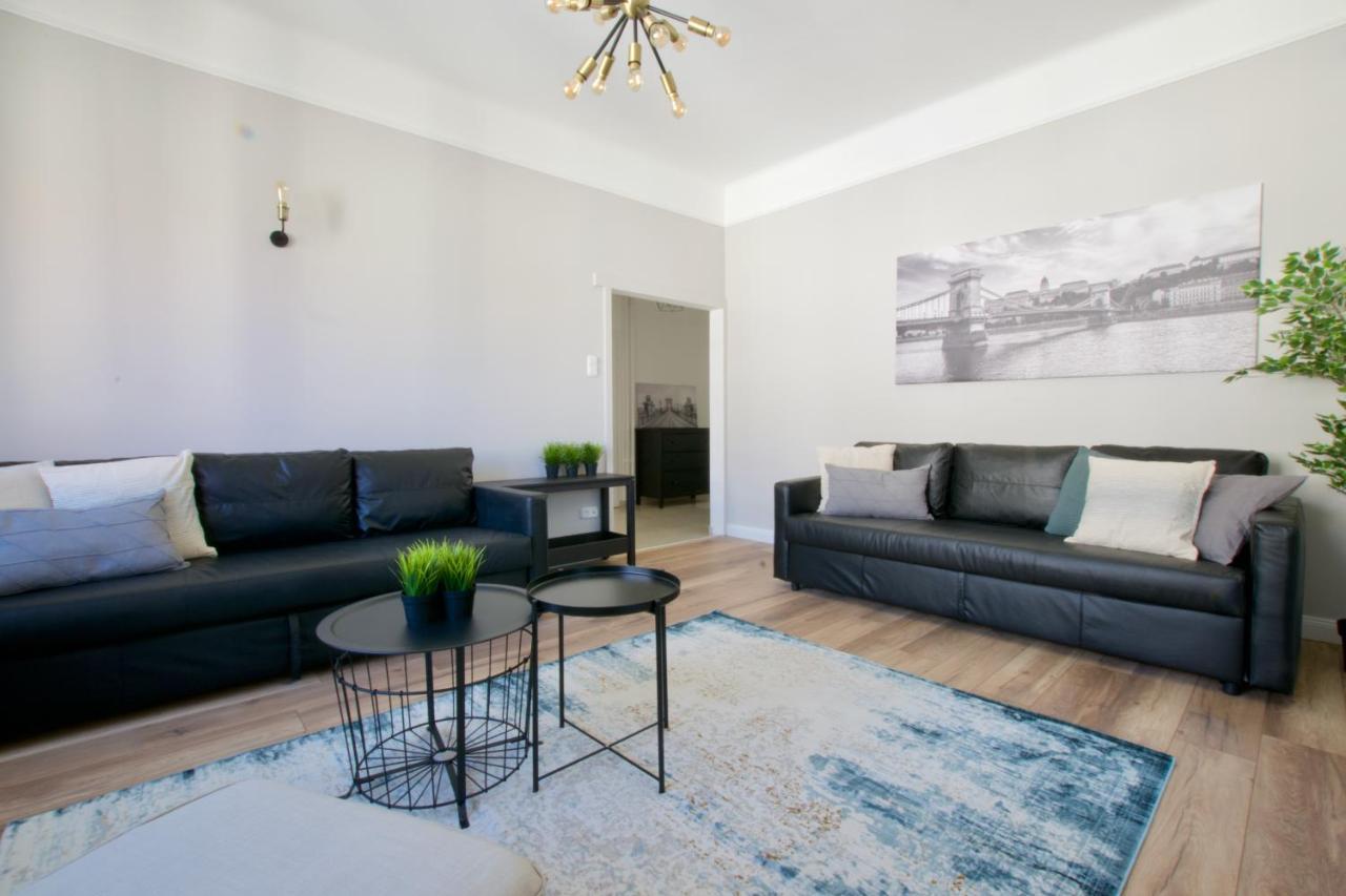 Standard Apartment by Hi5 - Tátra street Budapest Esterno foto
