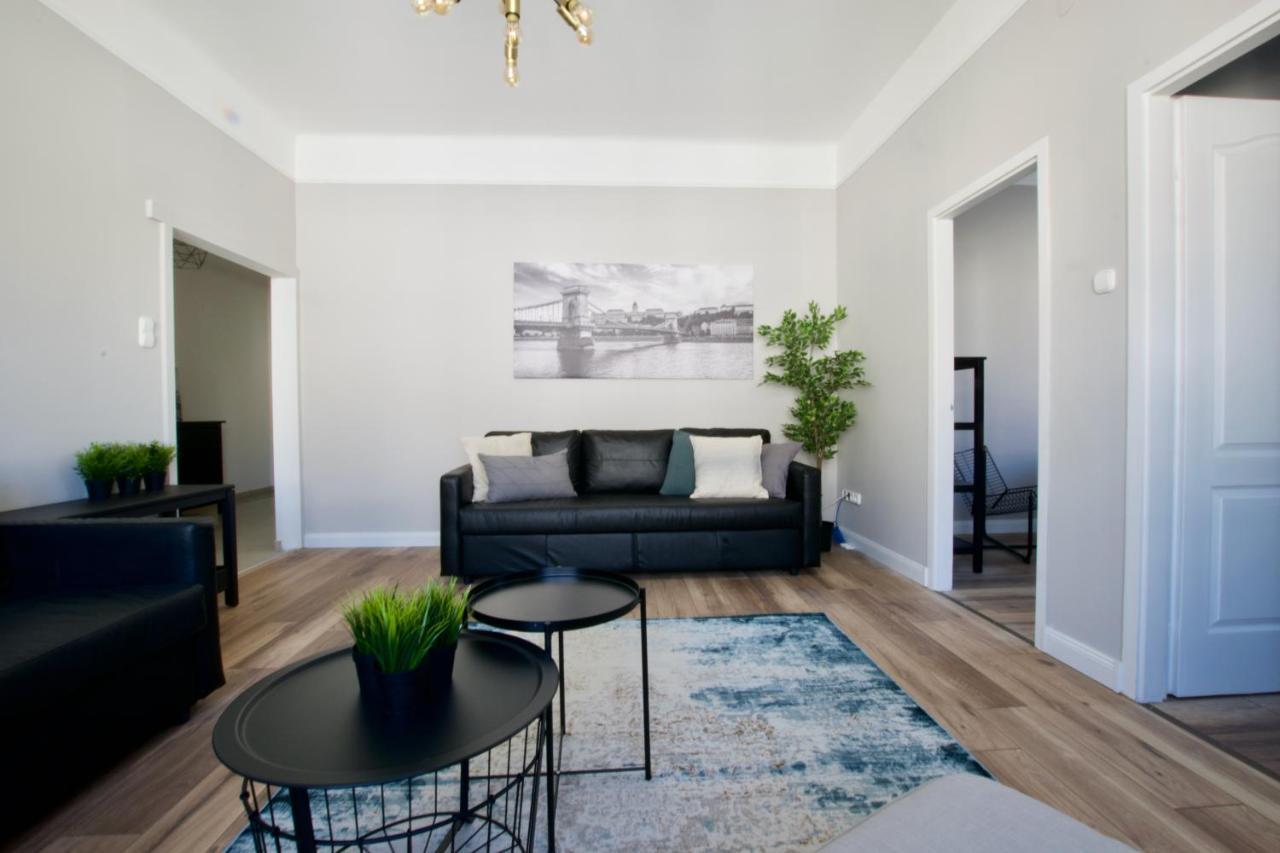 Standard Apartment by Hi5 - Tátra street Budapest Esterno foto